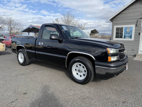 2007 Chevrolet Silverado 1500 Classic for sale at GILBERT MOTORS USA LLC in Union Gap WA