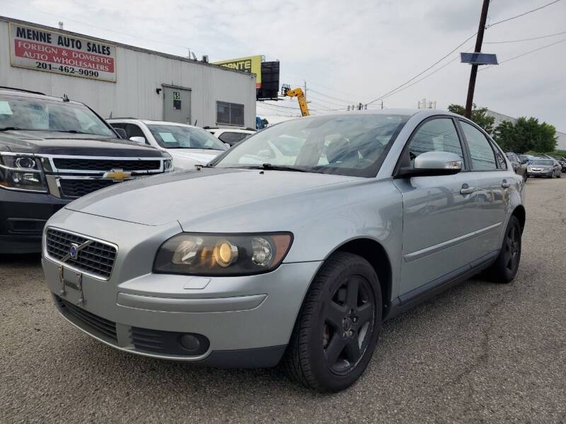 2007 Volvo S40 for sale at MENNE AUTO SALES LLC in Hasbrouck Heights NJ