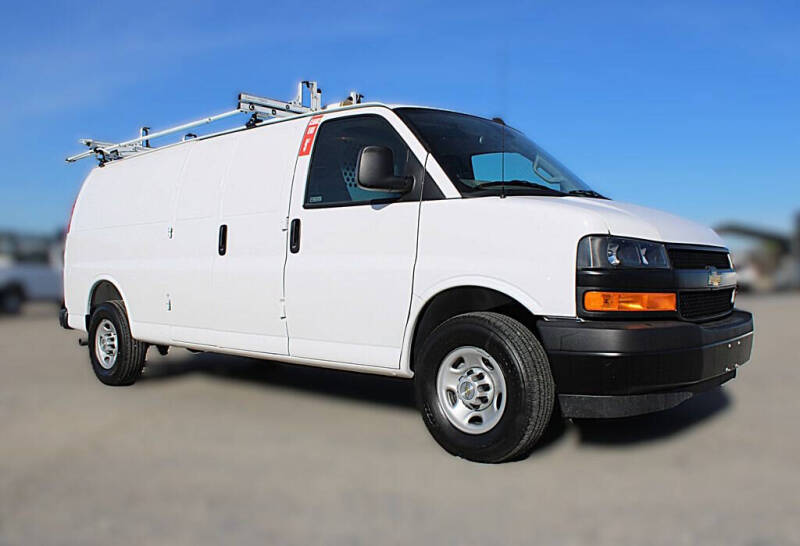 2025 Chevrolet Express 2500