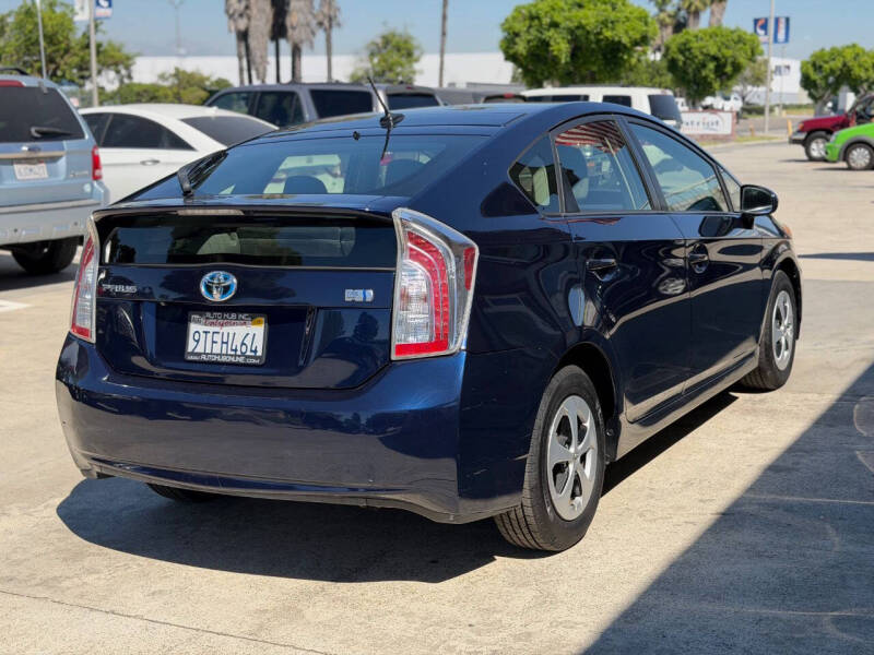 2013 Toyota Prius One - Photo 10