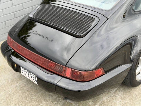 1993 Porsche 911 Carrera 2