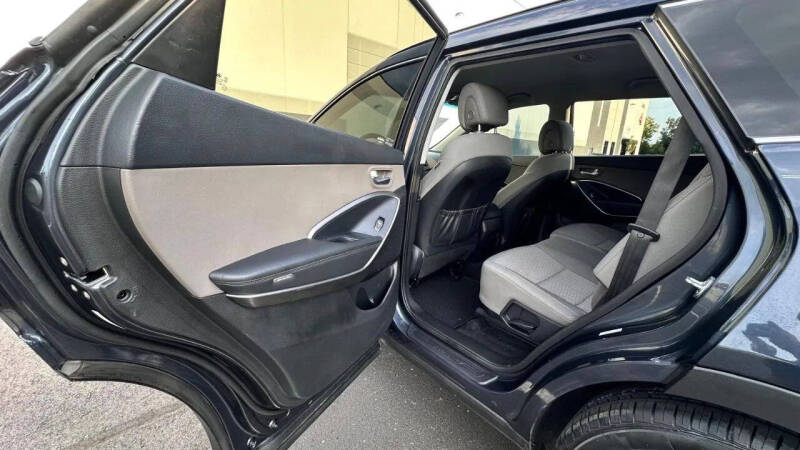 2019 Hyundai Santa Fe XL SE