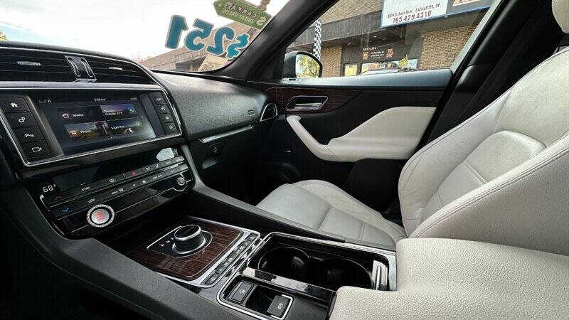 2018 Jaguar F-PACE 25t Prestige