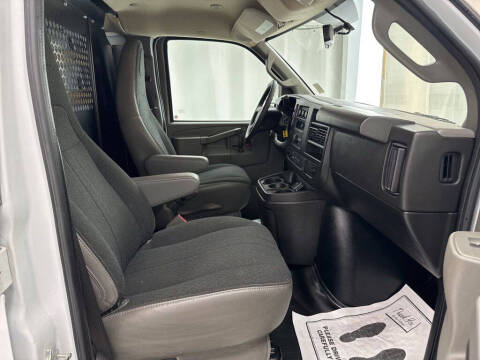 2024 Chevrolet Express 2500