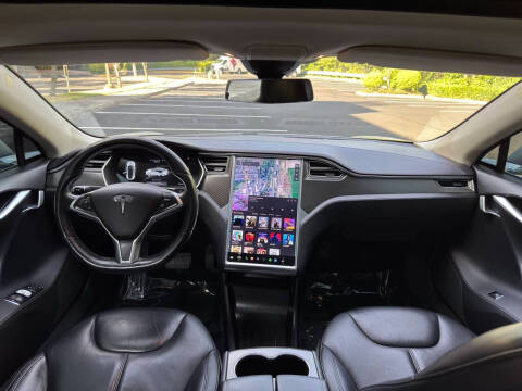 2015 Tesla Model S 85D