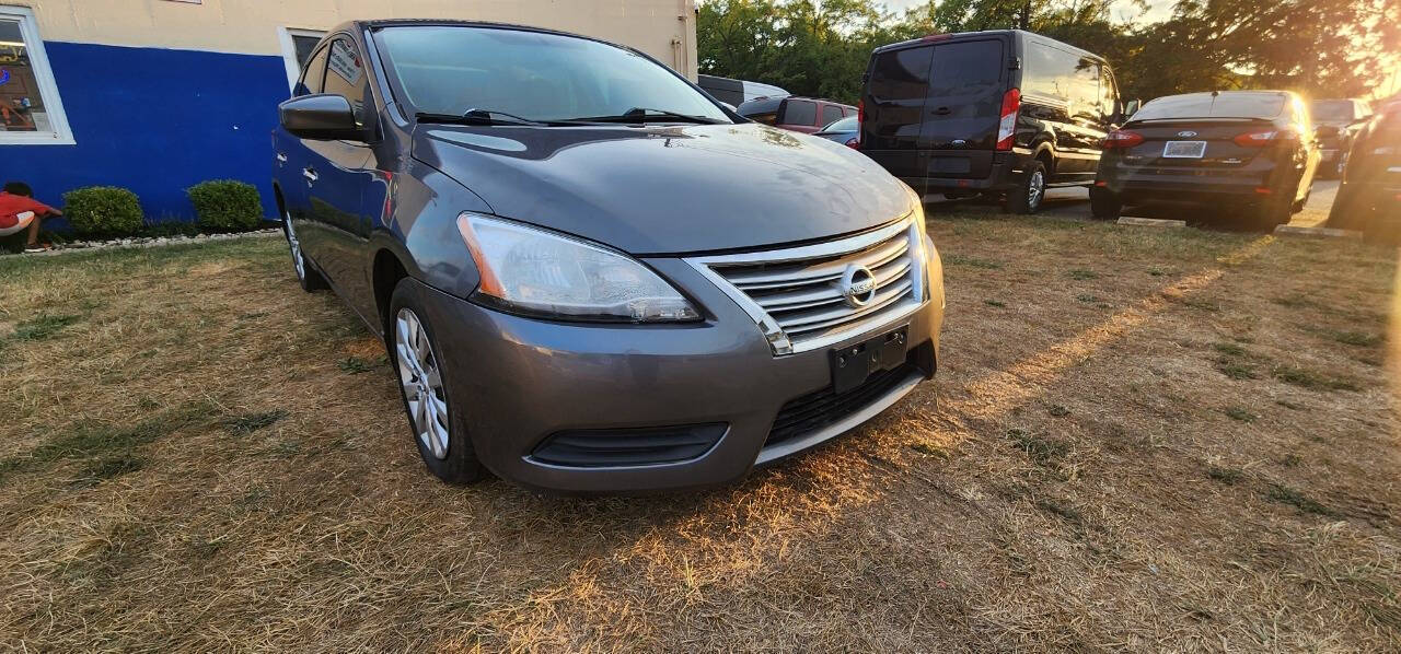 2015 Nissan Sentra for sale at URIEL's AUTOMOTIVE LLC in Middletown, OH