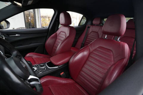 2022 Alfa Romeo Stelvio Sprint