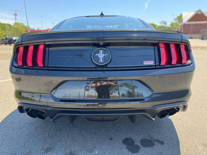 2020 Ford Mustang EcoBoost
