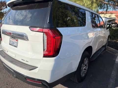 2022 GMC Yukon XL SLE