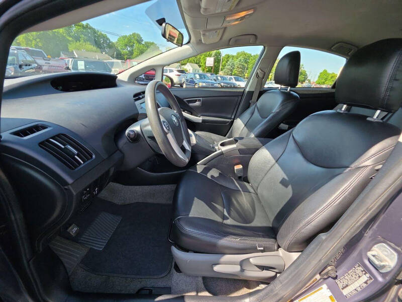 2014 Toyota Prius Two