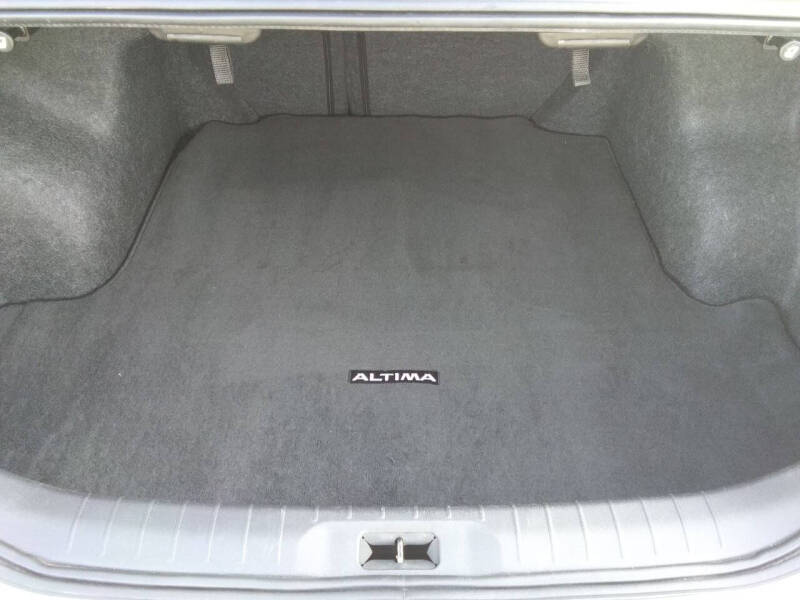 2022 Nissan Altima 2.5 SV