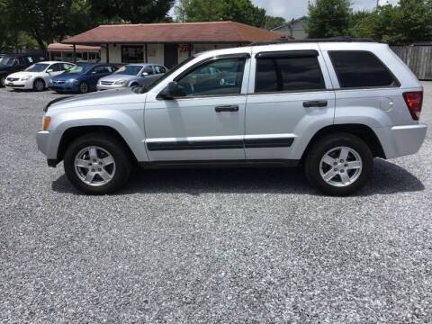 2005 Jeep Grand Cherokee for sale at H & H Auto Sales in Athens TN