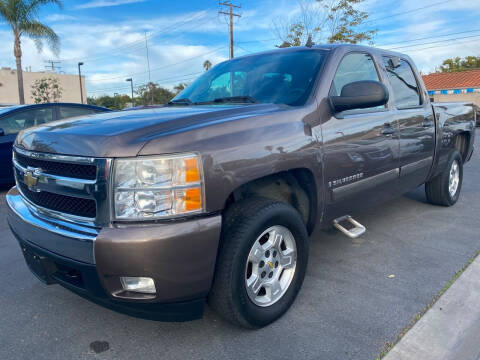 2007 Chevrolet Silverado 1500 for sale at MIKE AHWAZI in Santa Ana CA