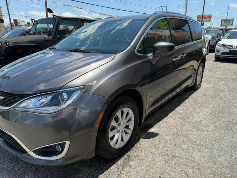 2019 Chrysler Pacifica Touring L 35th Anniversary