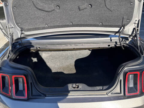 2013 Ford Mustang V6