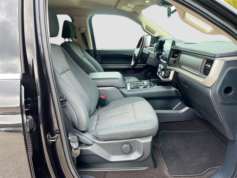 2023 Ford Expedition XLT