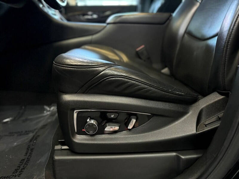 2019 Cadillac Escalade Platinum