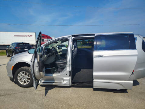 2024 Chrysler Pacifica Touring L