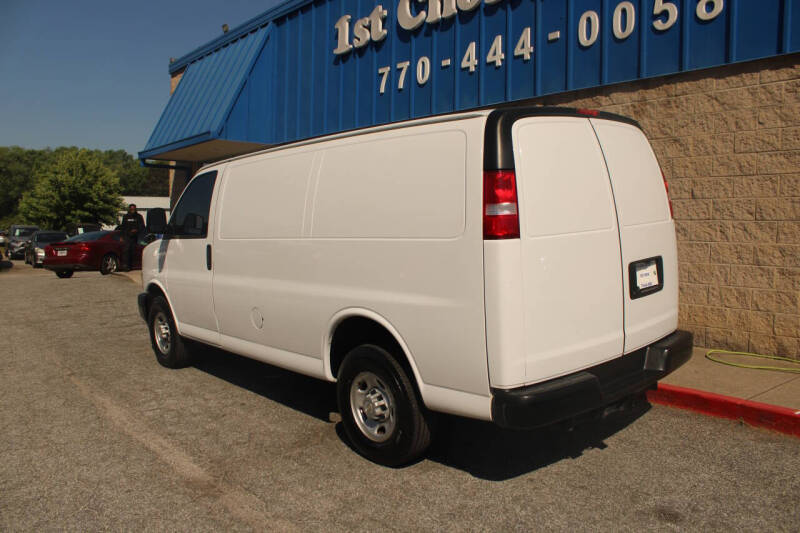 2022 Chevrolet Express 2500