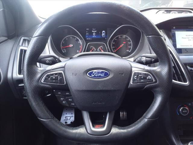 2016 FORD Focus Hatchback - $18,197