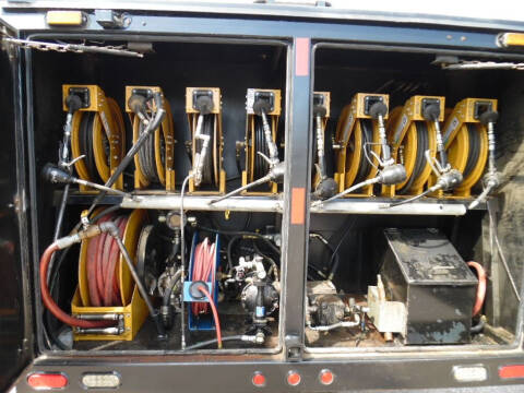 2001 Freightliner FL70