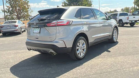 2022 Ford Edge Titanium