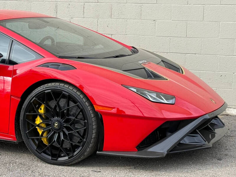 2022 Lamborghini Huracan STO