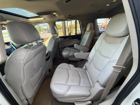 2015 Cadillac Escalade Luxury
