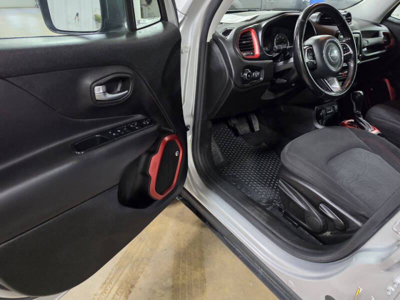 2016 Jeep Renegade Trailhawk