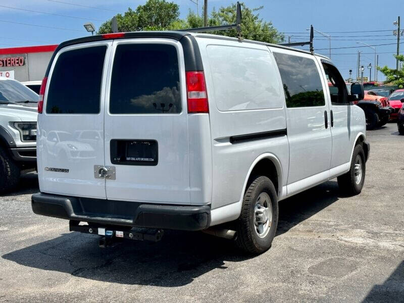 2017 Chevrolet Express  - $19,995