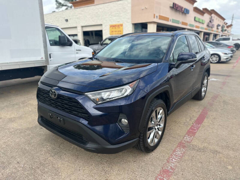 2021 Toyota RAV4 XLE Premium's photo