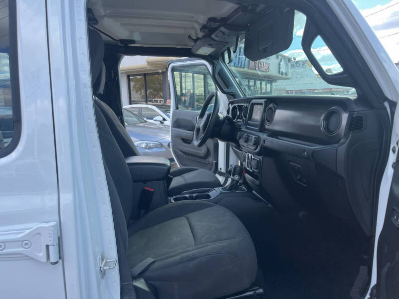 2023 Jeep Gladiator Willys