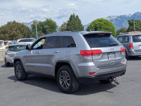 2019 Jeep Grand Cherokee Laredo E