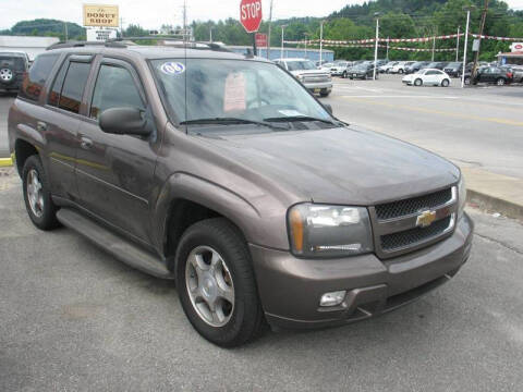 2008 Chevrolet TrailBlazer for sale at RACEN AUTO SALES LLC in Buckhannon WV