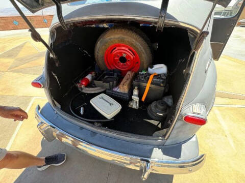 1948 Ford Super Deluxe