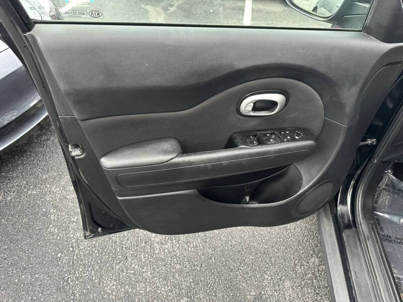 2014 Kia Soul +