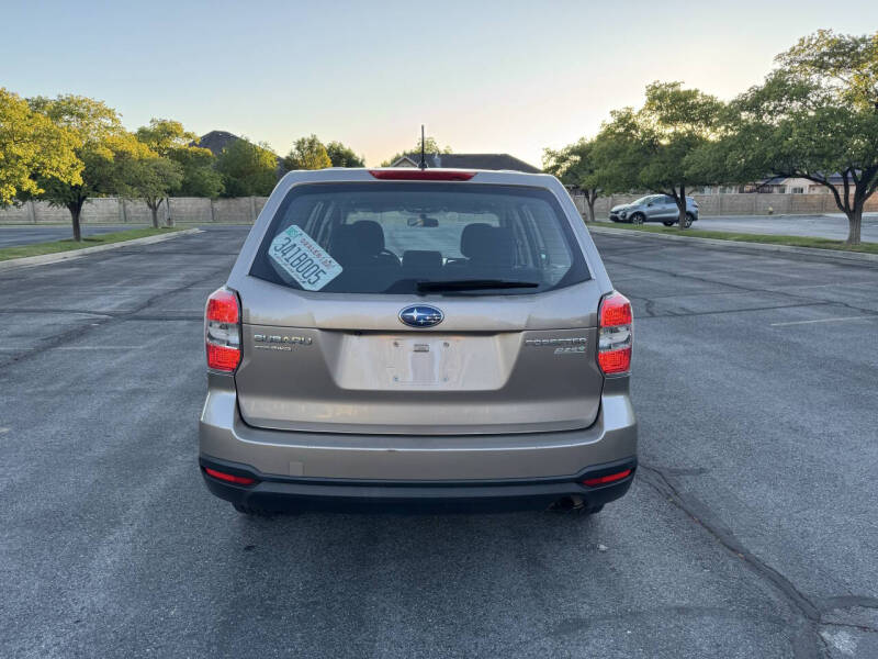 2015 Subaru Forester 2.5i