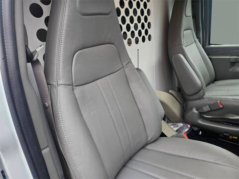 2025 Chevrolet Express 2500