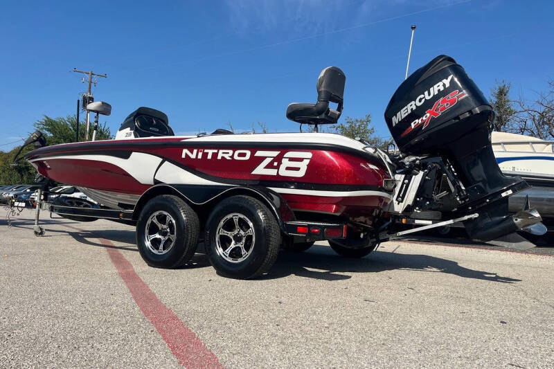 2015 Nitro Z-8