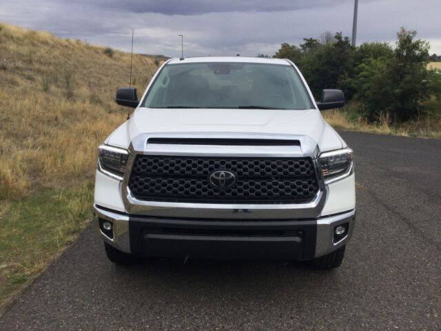 2018 Toyota Tundra SR5