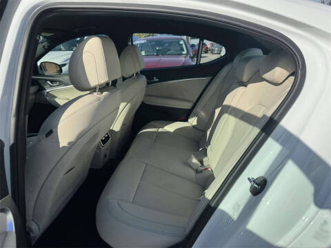 2026 Genesis G70 2.5T Standard