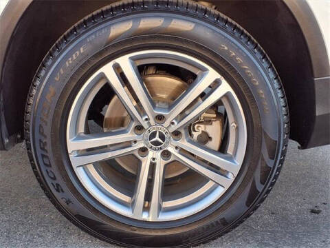 2021 Mercedes-Benz GLC GLC 300