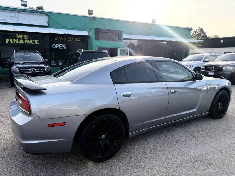 2013 Dodge Charger SE