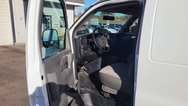 2020 Chevrolet Express 2500