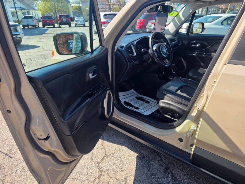 2017 Jeep Renegade Deserthawk