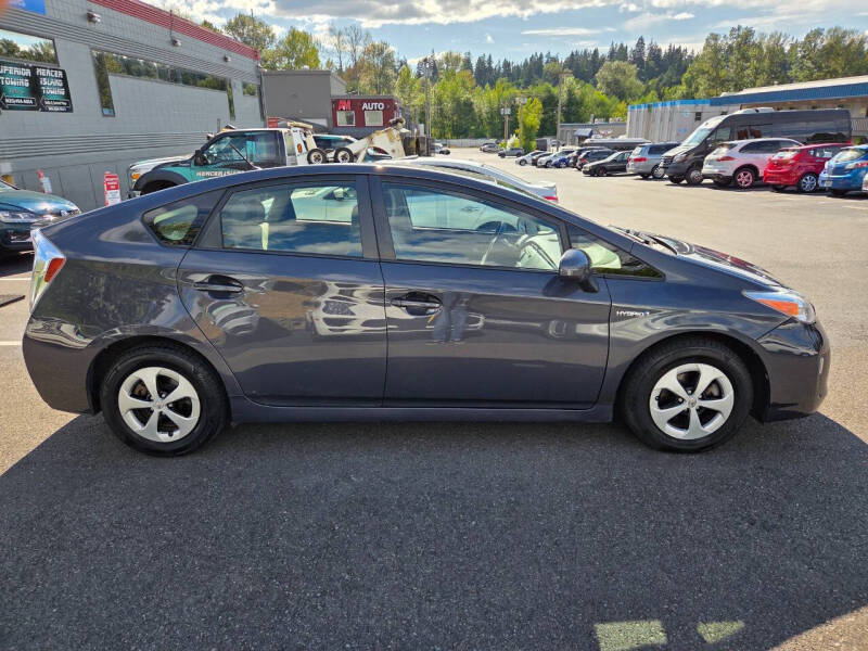 2015 Toyota Prius Two