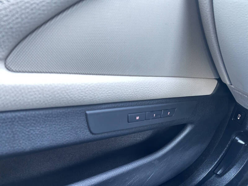 2012 BMW 5 Series 528i xDrive