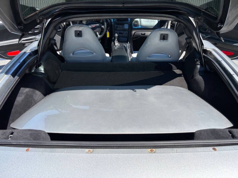 2004 Chevrolet Corvette