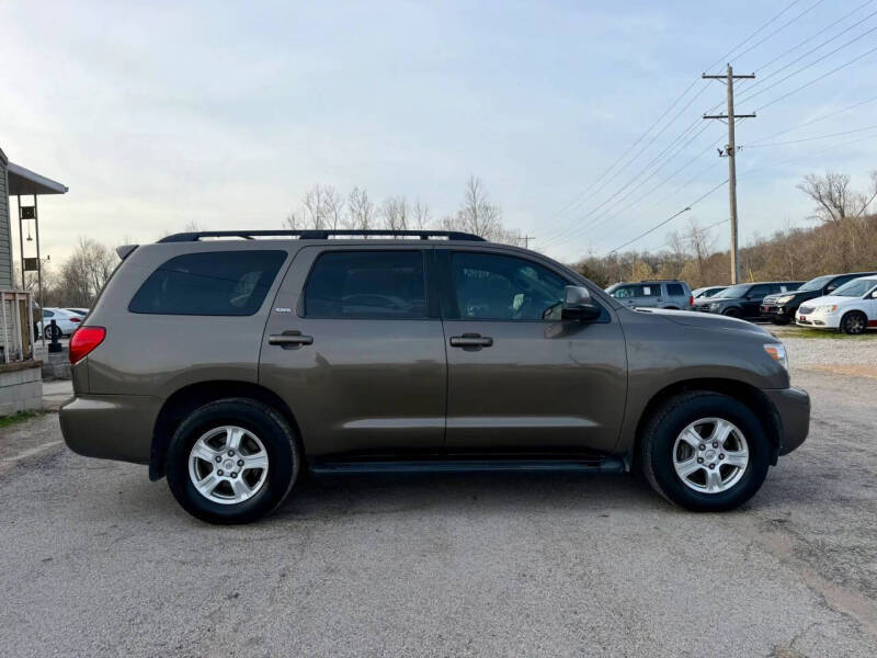 2013 Toyota Sequoia SR5