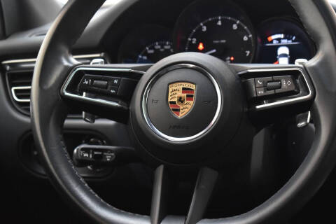 2022 Porsche Macan